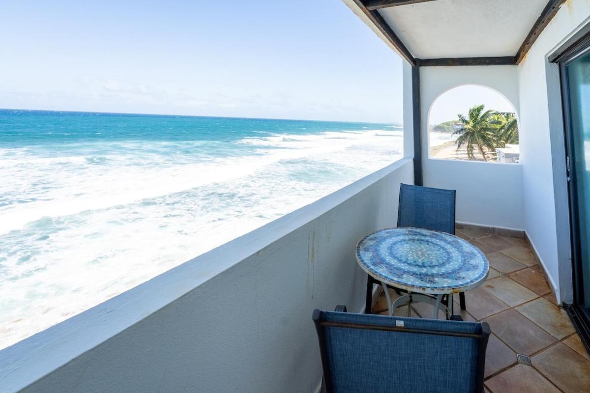 4 Bedroom Kikita Beach Villa Oceanfront W Pool Dorado Extérieur photo